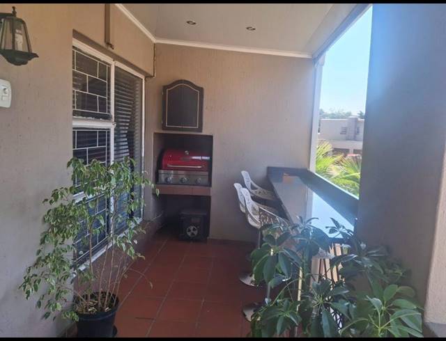 2 BEDROOM PROPERTY TO RENT IN VANDERBIJLPARK SW 5